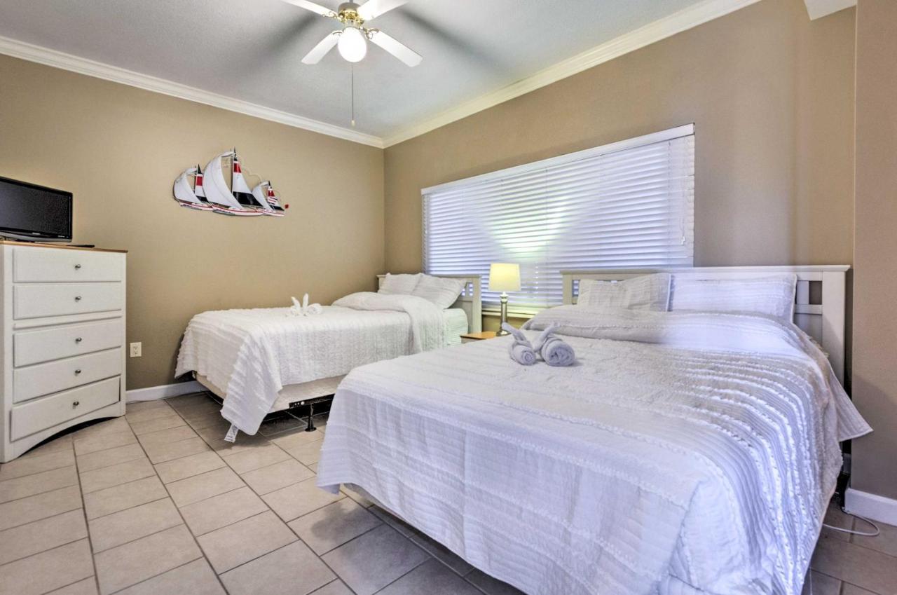 Mod With Gulf View And Pool At Coral Reef Apartment